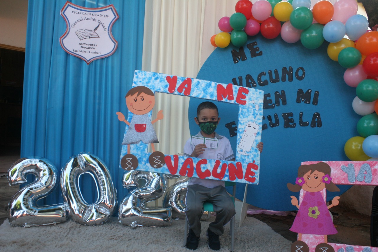 Inicio campaña de vacunación contra el covid en niños menores de 5 años en las escuelas.